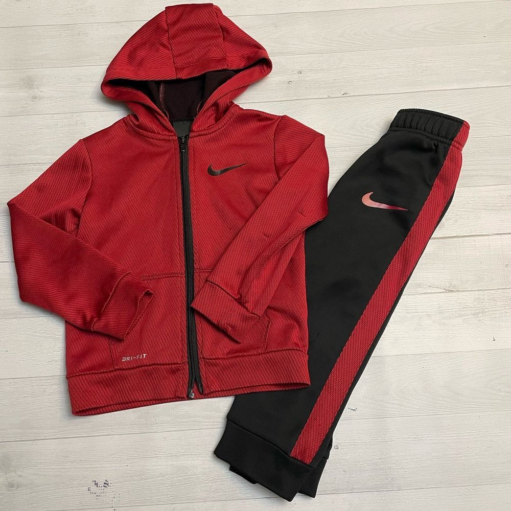 Nike boys two piece tracksuit 4T